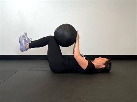 10-Minute Medicine Ball Workout - Anytime Fitness