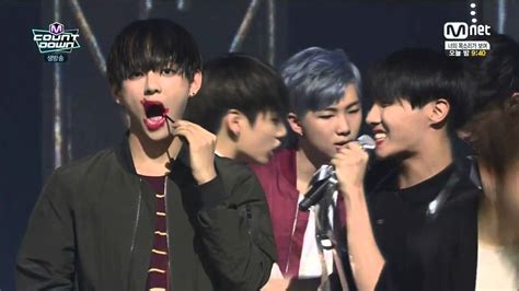 BTS V putting on lipstick #BTS2ndWin - YouTube