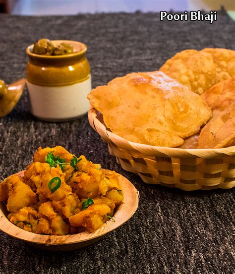 Poori Bhaji Recipe: How To Make Poori And Aloo Sabzi - Boldsky.com