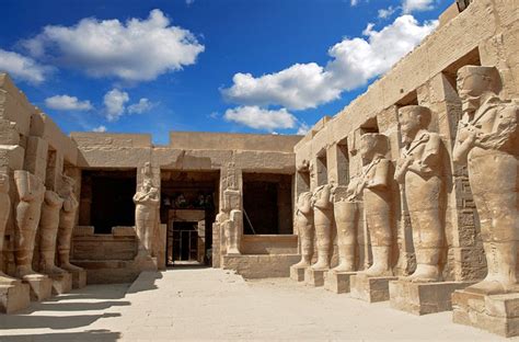 Exploring the Temples of Karnak: A Visitor's Guide | PlanetWare