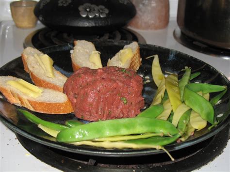 Sara's Urban Garden: Beef Tartare- oh my!