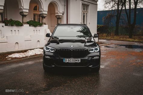 BMW X5 vs BMW X7 -- Which Luxury SUV to Buy?