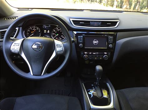 2015 Nissan Rogue: 115 Interior Photos | U.S. News