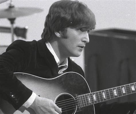 Why John Lennon Compared The Beatles' 'I Am the Walrus' to Bob Dylan Songs