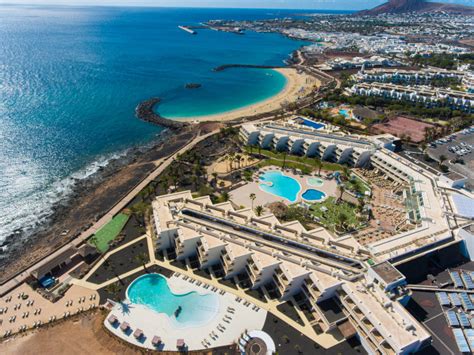 Swimming holiday in Lanzarote - Dreams Lanzarote Playa Dorada Resort