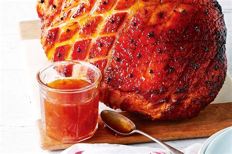 Easy glazed Christmas ham recipe