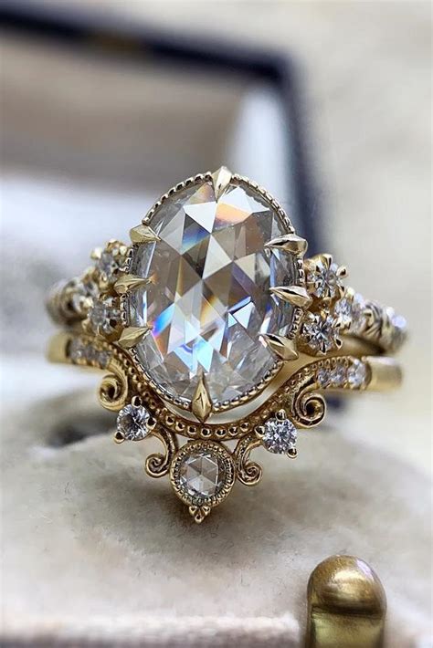 30 Vintage Wedding Rings For Brides Who Love Classic | Oh So Perfect ...