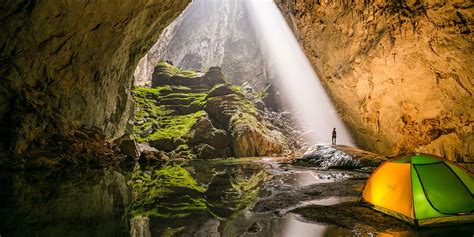 Exploring the Son Doong cave (world biggest cave in Vietnam)