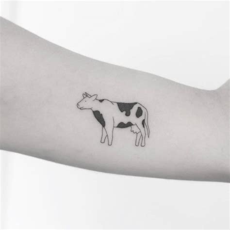 Discover 74+ simple small cow tattoo latest - in.eteachers