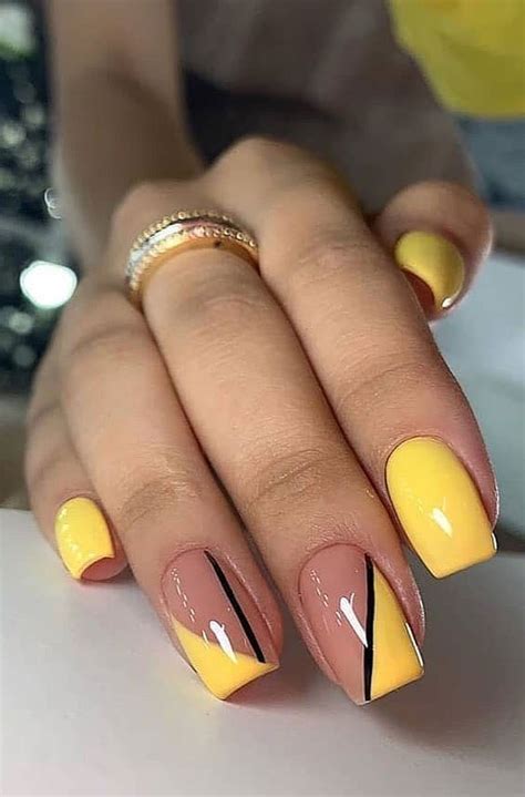 Gorgeous summer nail colors & designs to try this summer