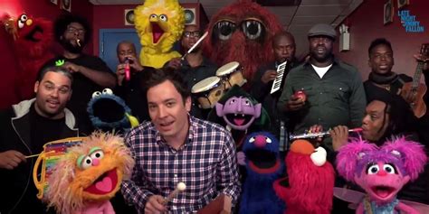 Jimmy Fallon & The Roots Join The 'Sesame Street' Gang To Sing Theme ...