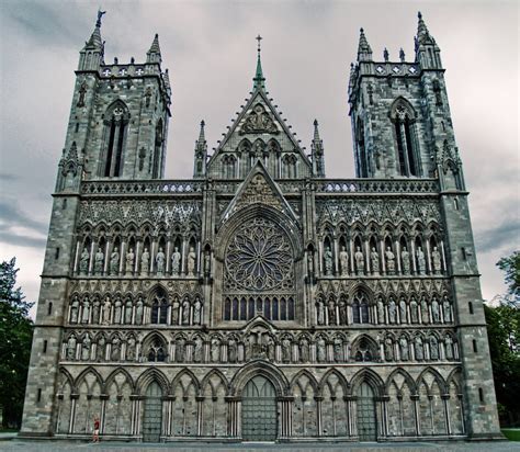 Top 10 gothic churches in the world - Travel Moments In Time - travel ...