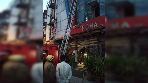 New Delhi: Delhi: Fire breaks out at a hotel in Paharganj; 10 rescued ...