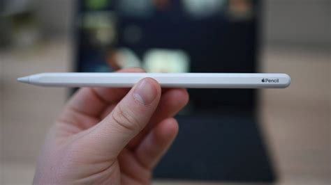 Glossy 'Apple Pencil 3' on display in video by new leaker | AppleInsider