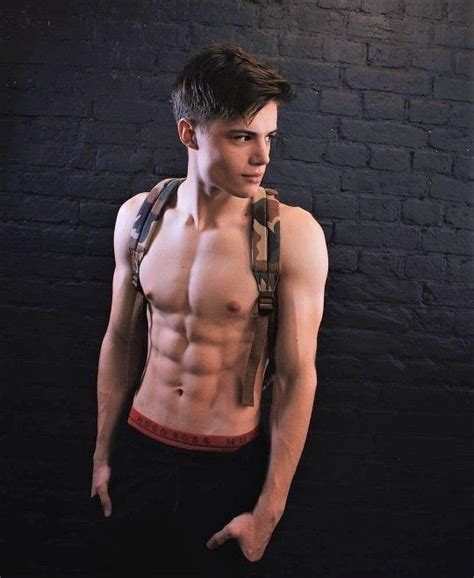 Sixpack Boy, Sweet Boyfriend, Tumblr Boys, Athletic Men, Twinks, Cute ...