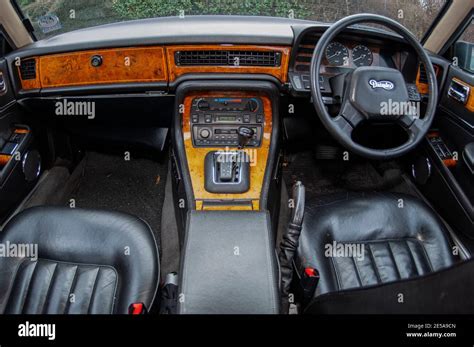 Jaguar xj6 interior hi-res stock photography and images - Alamy