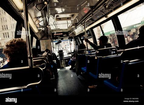 Mta bus hi-res stock photography and images - Alamy