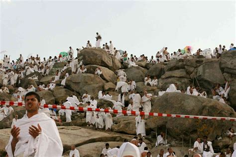 Explaining the Muslim pilgrimage of hajj