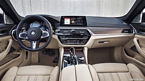 2018 BMW 5-Series 530d xDrive Touring | Interior, Cockpit