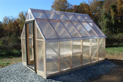 Polycarbonate roof for greenhouse – Builders Villa