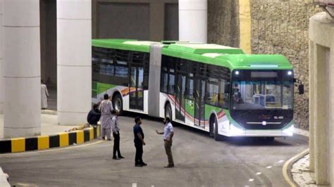 Greenline first bus hits the road in Karachi. – Startup Pakistan