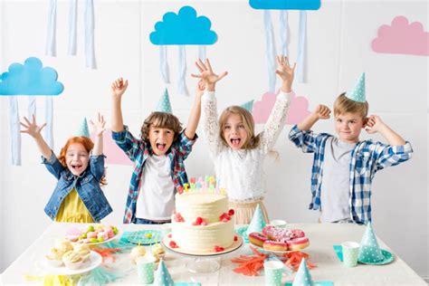 15 Tips for Throwing a Kid's Birthday Party on a Budget