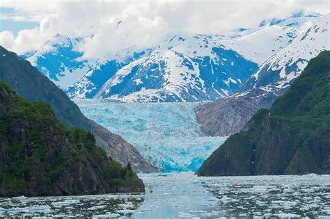 Visit Tracy Arm Fjord in Alaska with Cunard