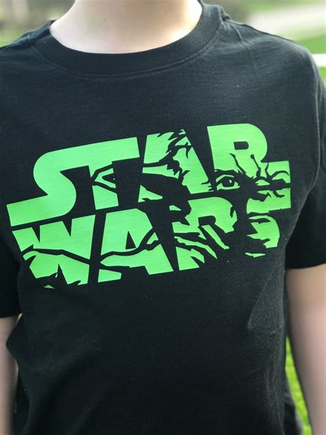 Cricut Star Wars - Pineapple Paper Co. - DIY Star Wars T Shirts