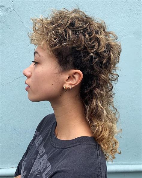 20 Trendy Curly Mullet Hairstyles for Women