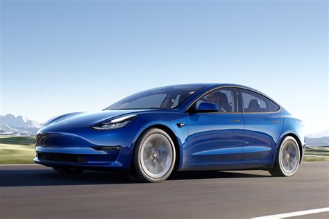 Tesla Model 3 colours: Which one should you choose? | Leasing.com