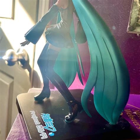 Hatsune Miku figure - Depop