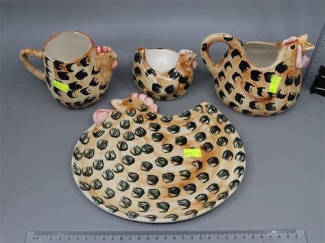 Lot - WELSH POTTERY 4 PIECE CHICKEN TEA SET