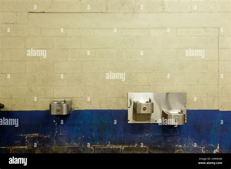 Wall mounted drinking fountain hi-res stock photography and images - Alamy