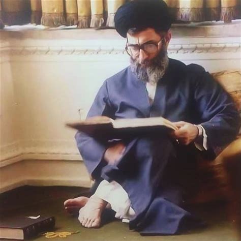 Ali Khamenei (Author of انسان 250 ساله)