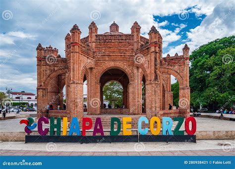 Fountain in Chiapa De Corzo Stock Image - Image of building, heritage ...