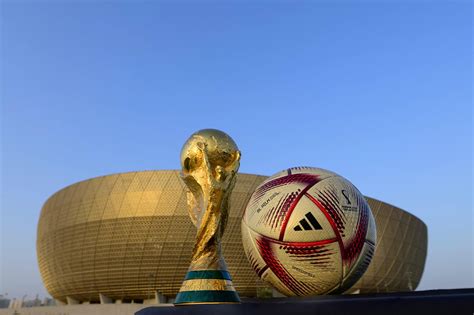 FIFA to drop new Al Hilm match ball for World Cup semis | Daily Sabah