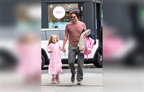 Bradley Cooper Takes Stroll With Daughter Lea Cooper In NYC: Photos