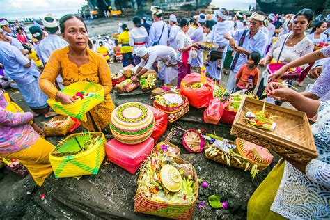 Balinese Faith and Culture - Ron Soliman Photojournalism