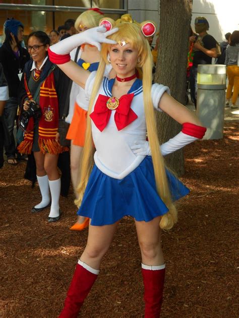 sailormoon cosplay | Sailor Moon Cosplay by ~Hikari-no-Kurai on ...