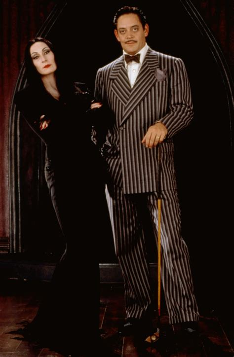 I’m Still Dressing Like Morticia Addams Even Though Halloween Is Over ...