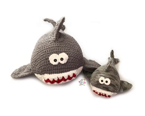 Crochet Pattern: Stuffed Shark Family - snappy tots