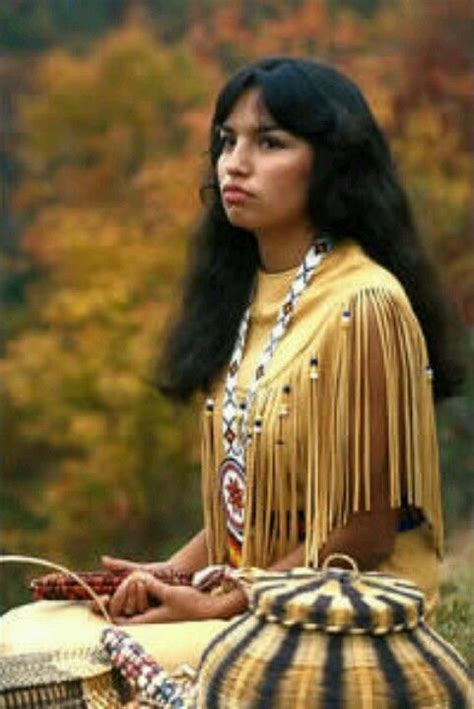 11+ Wonderful Traditional Cherokee Hairstyles For Women