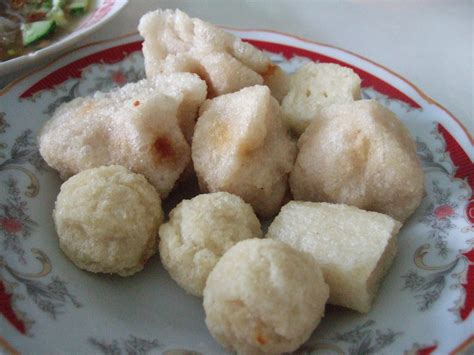 Pempek Palembang - Indonesian Tourism