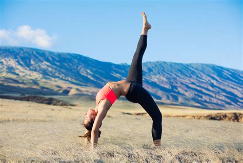 15 Crazy Yoga Poses You Wish You Could Strike - yoga practice