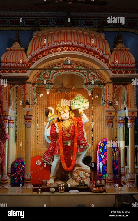 Hanuman mandir hi-res stock photography and images - Alamy