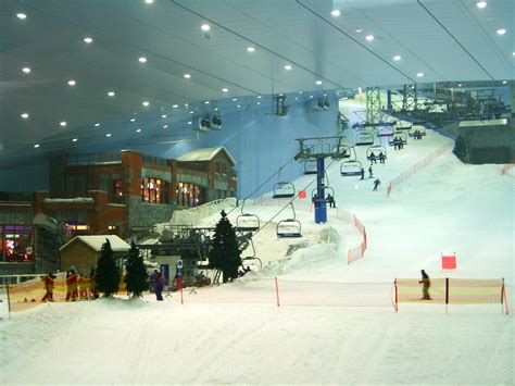 The largest slope in the complex has a lengthof about 400 m and a ...