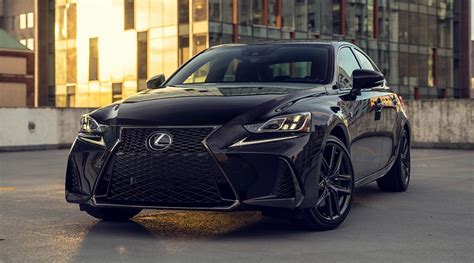 Photo Gallery: The 2019 Lexus IS F SPORT Black Line Special Edition ...