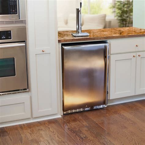 Kegerators, Beer Coolers, Kegs & Dispensers :: Kegerator.com