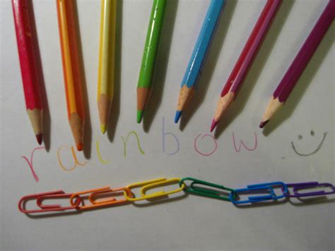 rainbow paper-clips by vivsters on DeviantArt