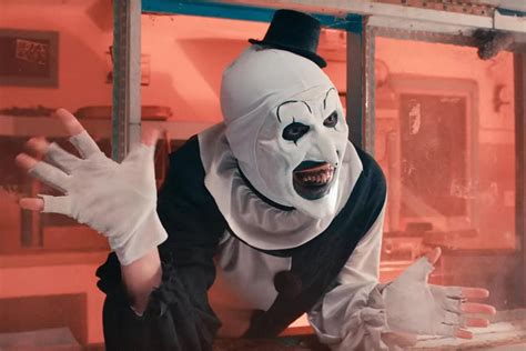 Terrifier 2 : All About the Clown Horror Movie That's Causing People to ...